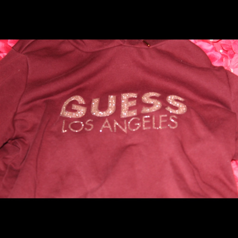 A guess hoodie